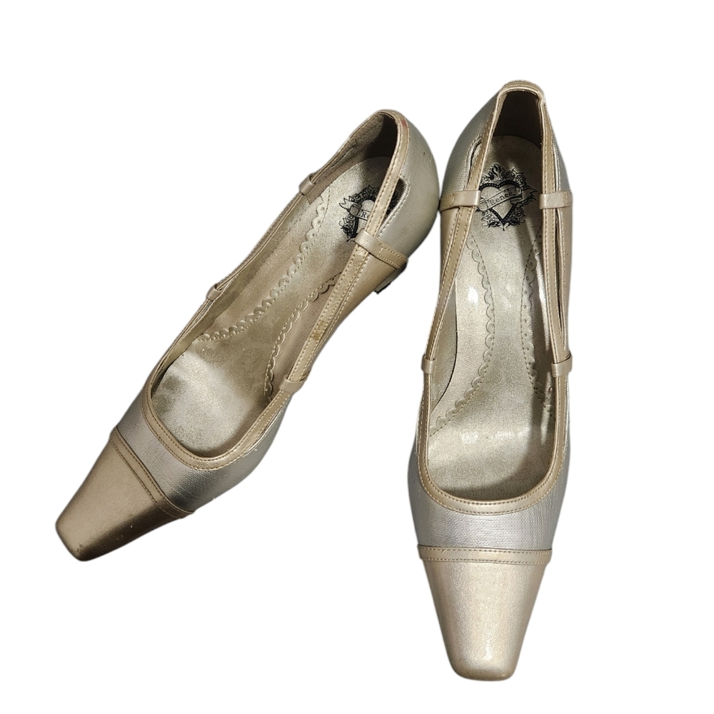 Elegant Women's Cream Heels